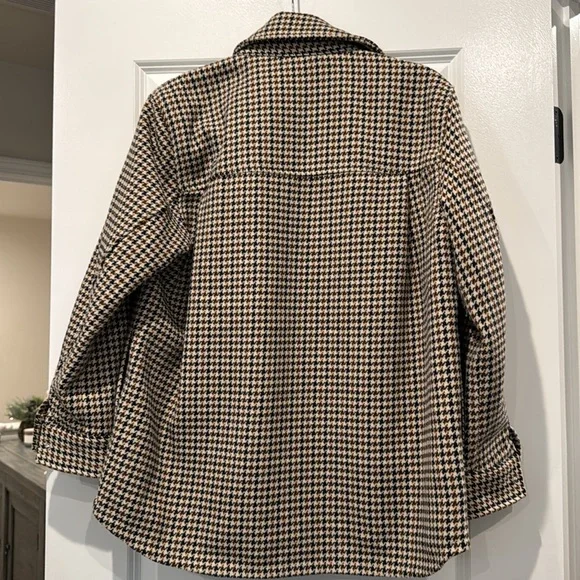 LAST CALL! H&M Shacket - Picture 2 of 3